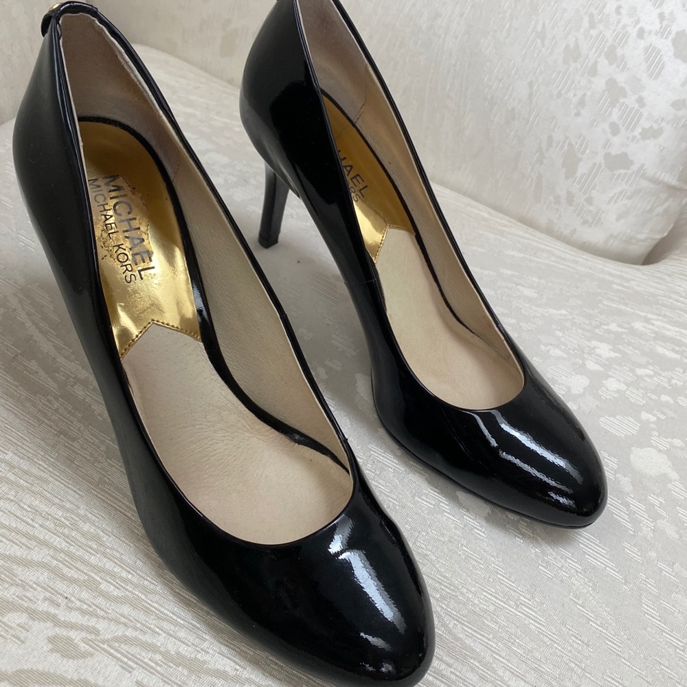 Michael Kors Black Patent Leather Heels 8